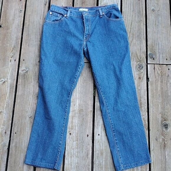 Levi's Relaxed Boot Cut 550 Jeans - Picture 1 of 10